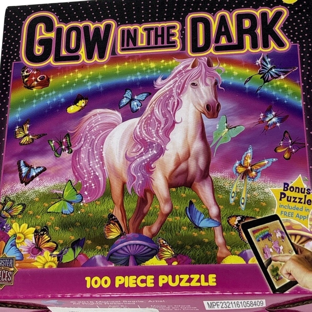 MasterPieces Rainbow World Jigsaw Puzzle 100-Pieces Glow In‎ The Dark Horse NIB
